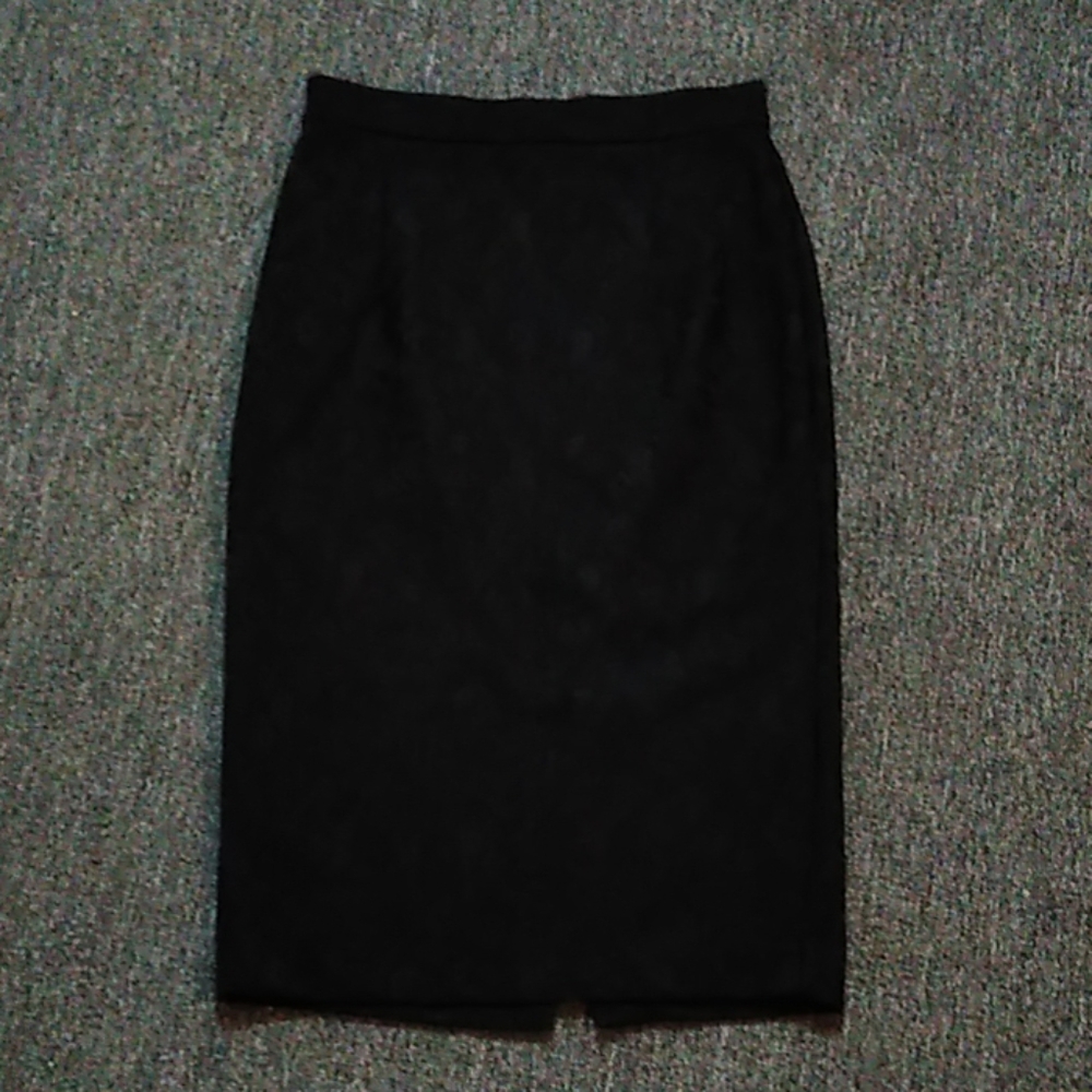 Jennifer Lopez black lace pencil  skirt!